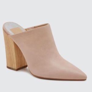 🌈SALE🌈Stunning Blush Leather Mules!!!